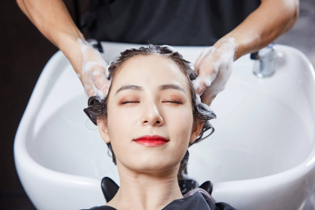 Gội đầu dưỡng sinh giúp làm đẹp da, chống lão hóa